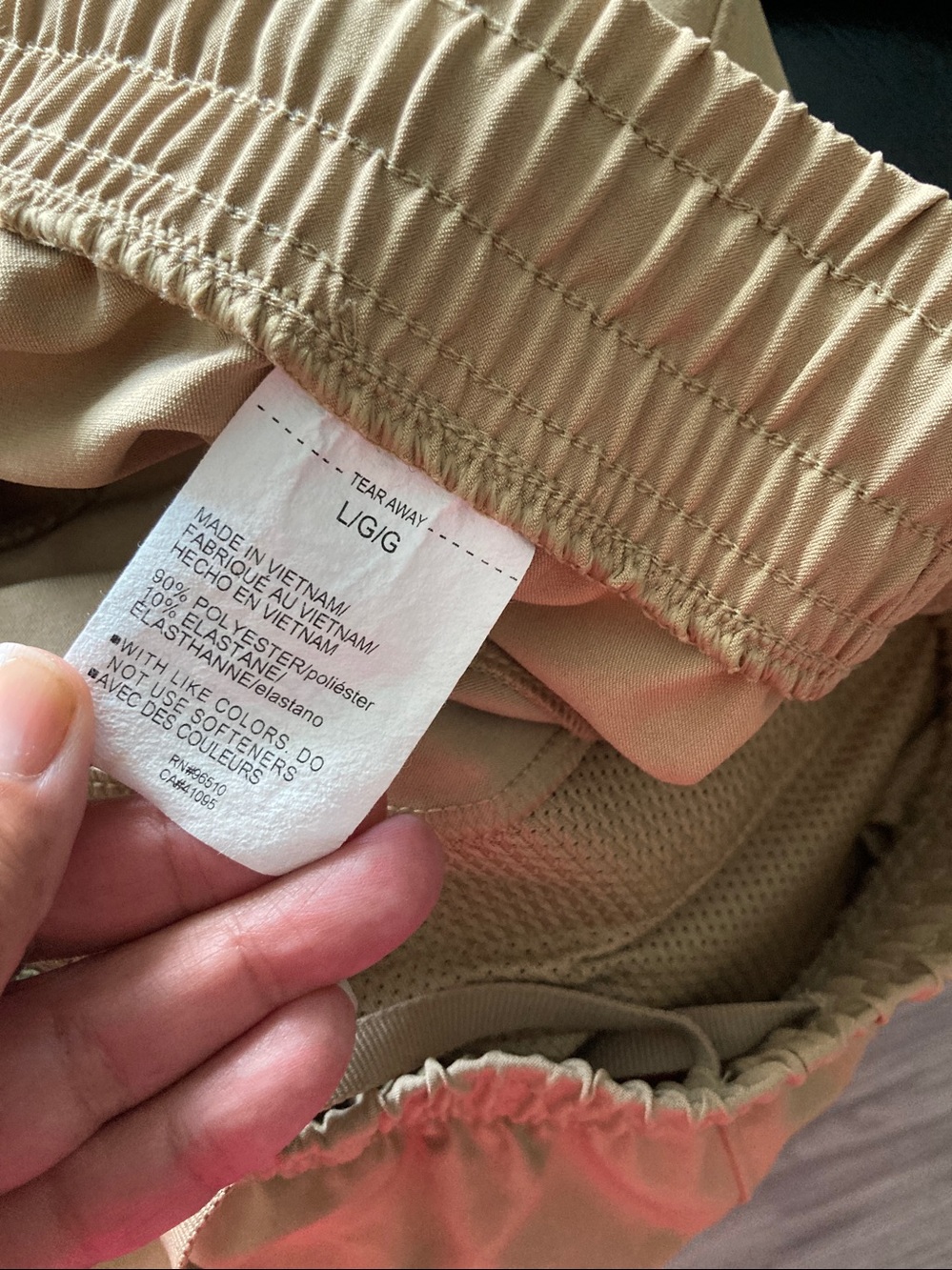 UNDER ARMOUR Unstoppable Beige with Black Accents Jogger Pants Womens Size Large - Picture 10 of 13